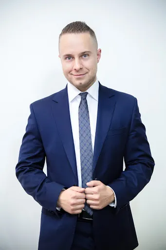 Dawid Bęc - ekspert finansowy/doradca kredytowy - kredyty hipoteczne, kredyty gotówkowe